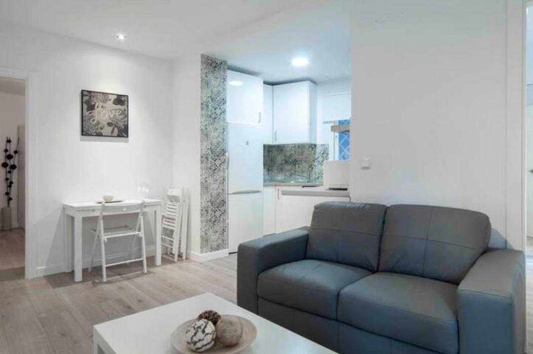 Moderno Apartamento En Plaza Merced Màlaga Exteriér fotografie