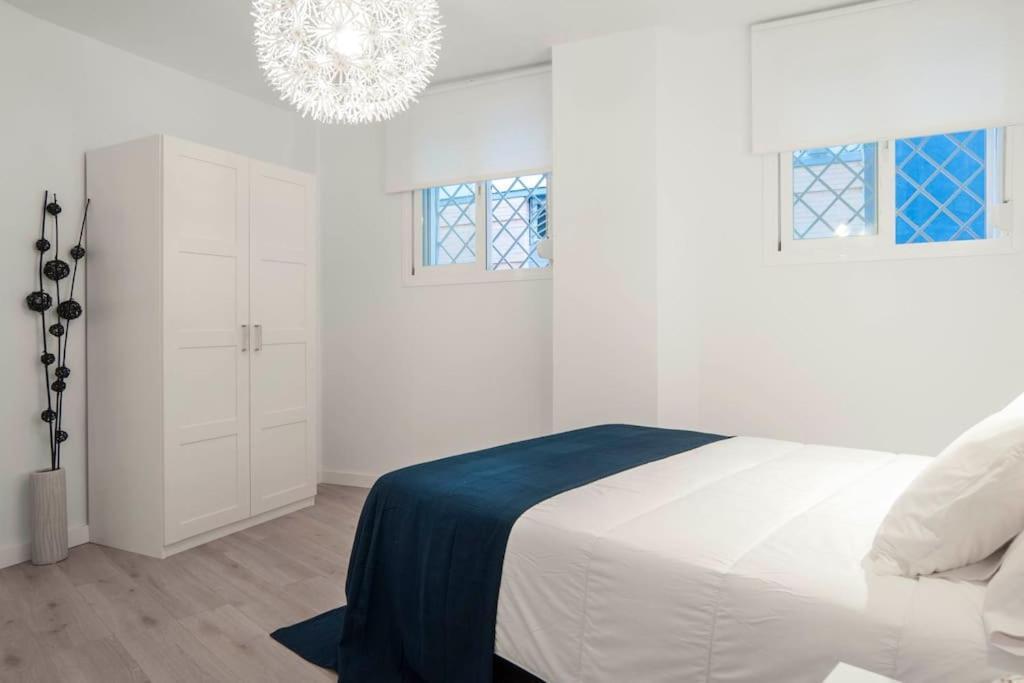 Moderno Apartamento En Plaza Merced Màlaga Exteriér fotografie